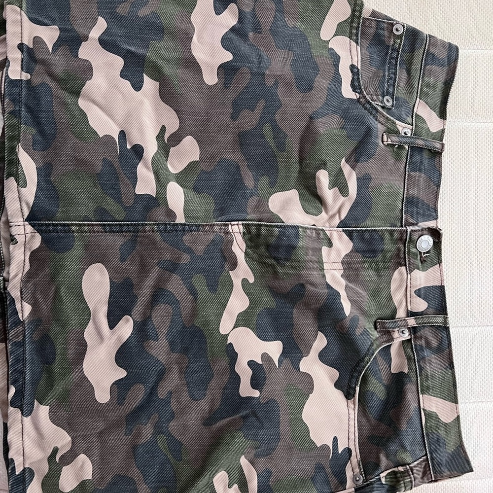 Women’s Gap Camouflage Jean Skirt